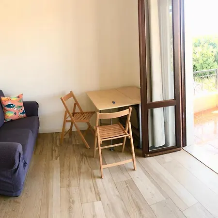 Apartment Poetto House-molara Due