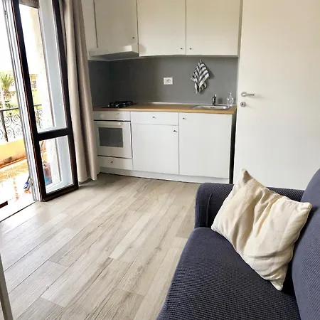 Apartment Poetto House-molara Due *
