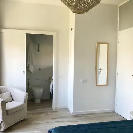Apartment Poetto House-molara Due